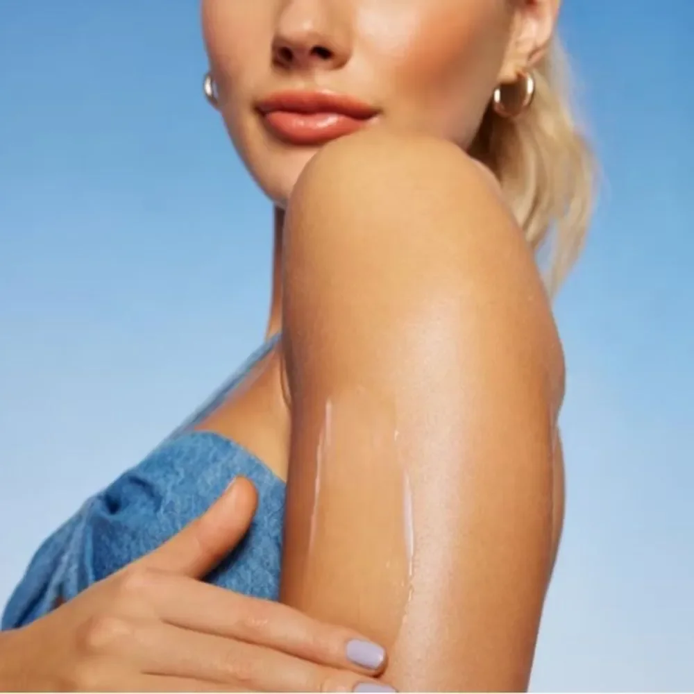 Tanologist‎ Daily Glow Brightening Gradual Tan Lotion